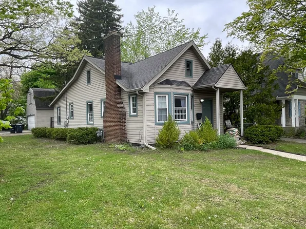 1336 Hutchins Ave, Ann Arbor, MI 48103