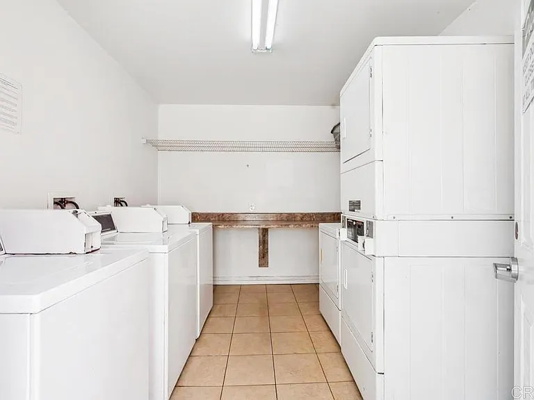 4402 Delta St #23 — Photo 13