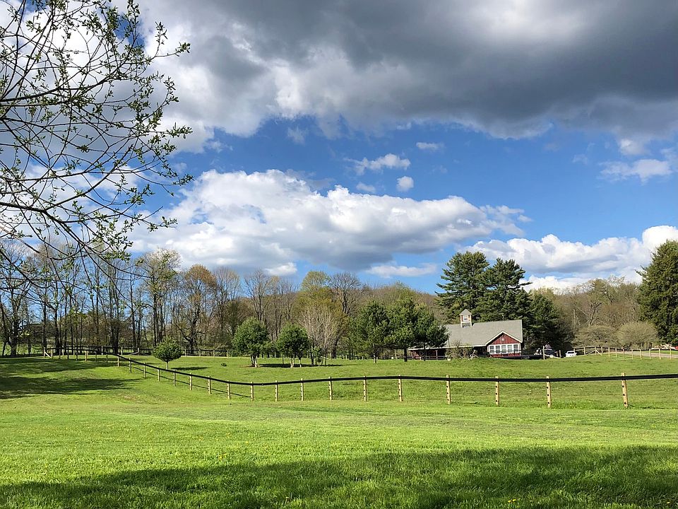 1st image of 2165 Kelly Corners Rd