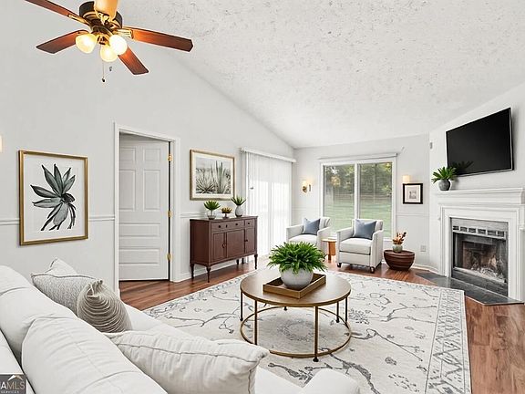 2nd image of 2976 Kenville Ln