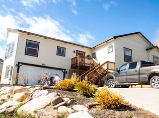 910 Delaware Dr, Buffalo, WY 82834