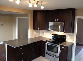 10301 W 48th St, Shawnee, KS 66203