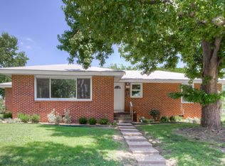 400 SE Queenstown Ave, Bartlesville, OK 74006