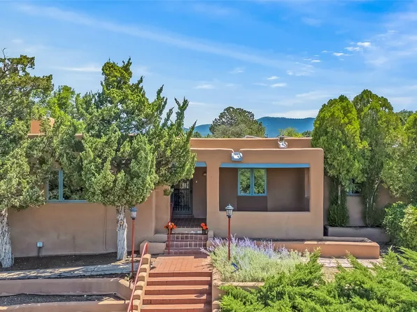 1451 Don Gaspar Ave, Santa Fe, NM 87505
