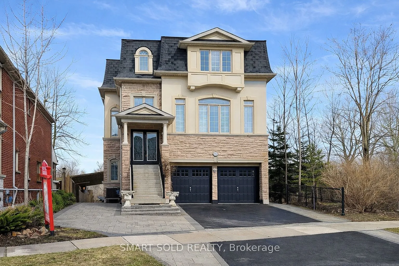 72 Headwater Cres photo 1