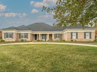 2015 Brook Hill Ct, Chesterfield, MO 63017