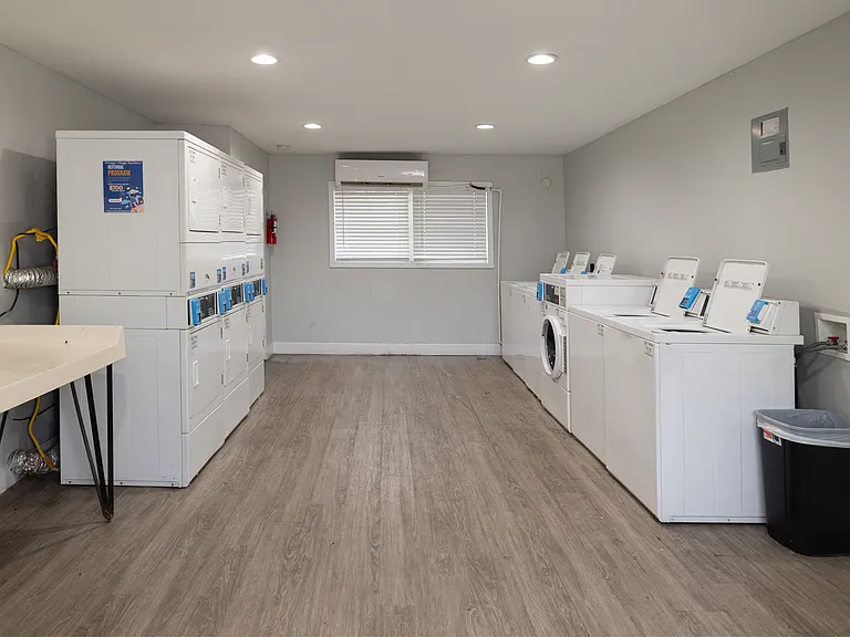 Ortega Village Apartments — Photo 7