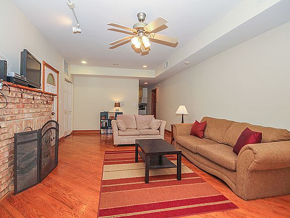 3rd image of 2628 N Spaulding Ave #2N