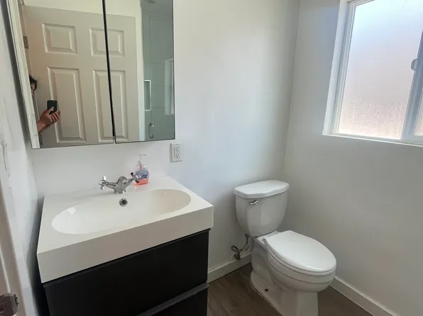 1647 Ocean Front Walk, Santa Monica, CA