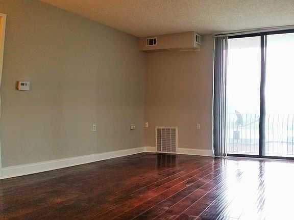 2nd image of 1750 N Marywood Ave APT 516