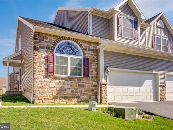 322 Emerald Ln, Reading, PA 19610