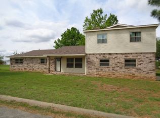 866 Durango St, Ardmore, OK 73401