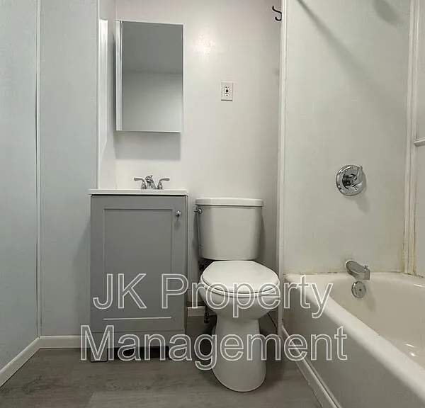 604 2nd Ave S — Photo 12