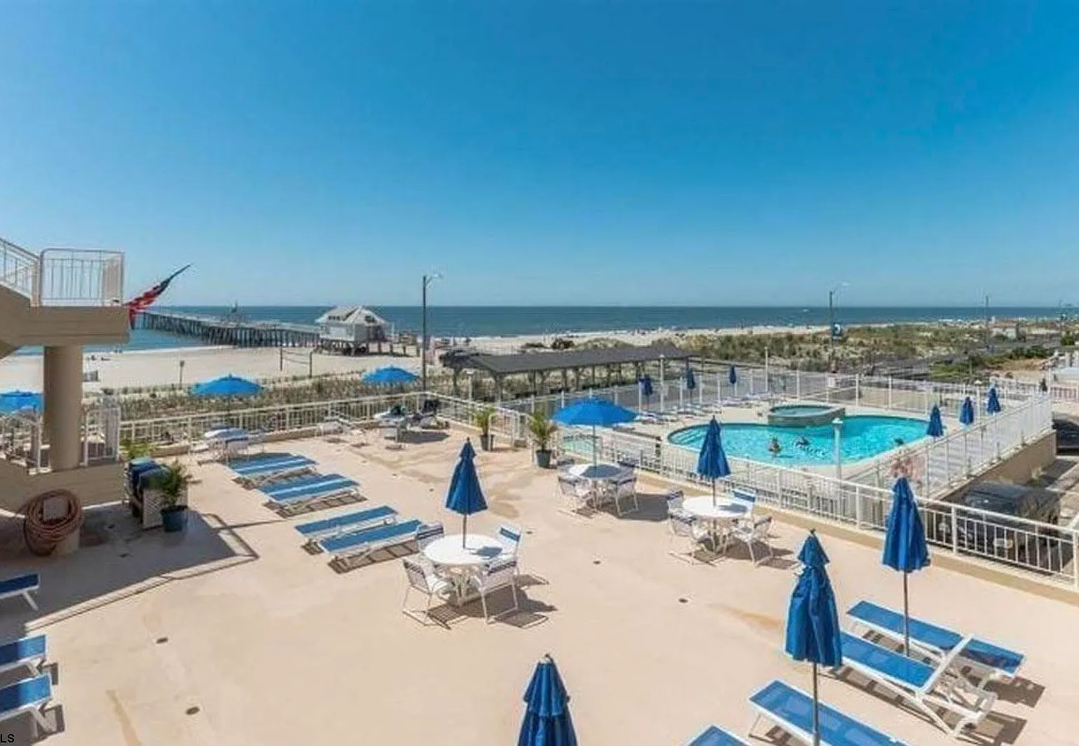 1 bed, 1.0 bath, $9,500 — Photo 3
