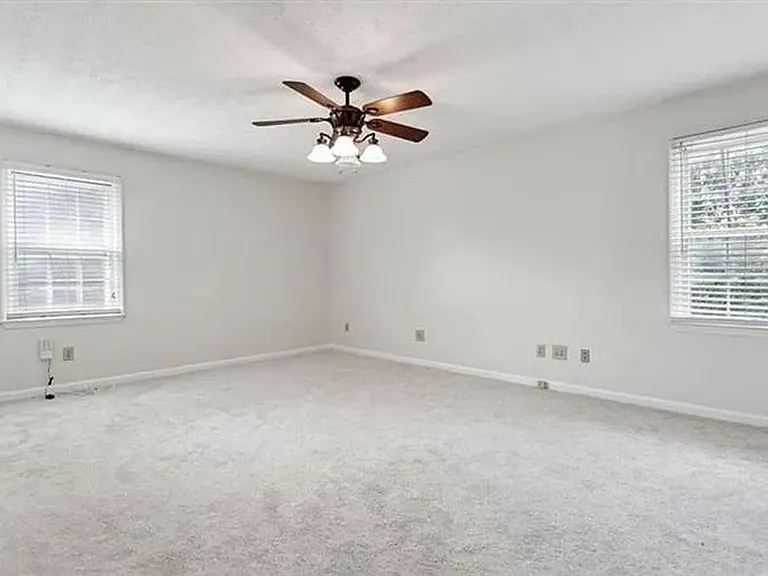 3081 Brooks Dr — Photo 11