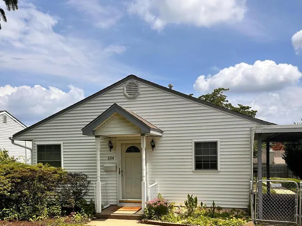 604 Trenton Rd, Fairless Hills, PA 19030