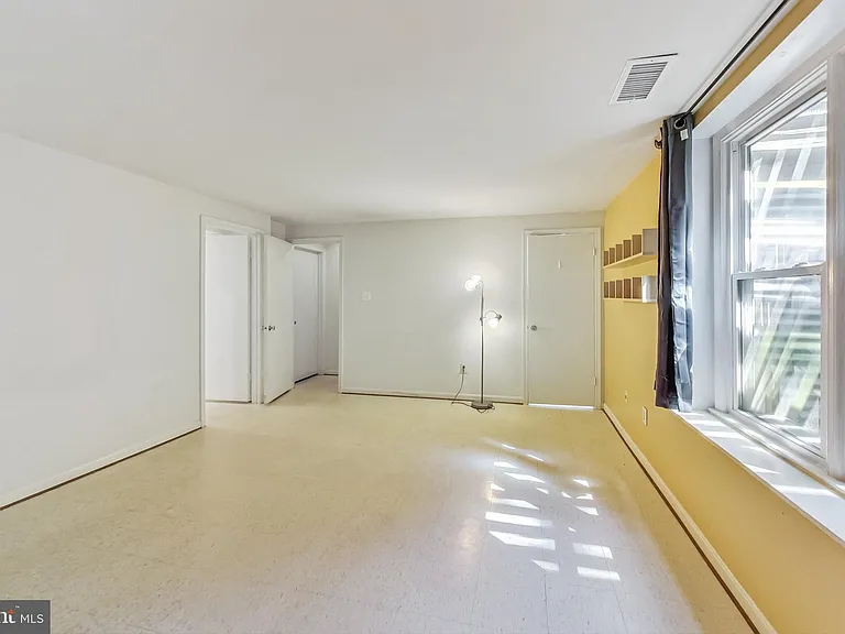 11924 Redtree Way — Photo 22