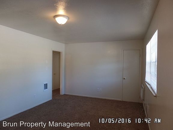 2nd image of 5507 Fountain Dr APT 12