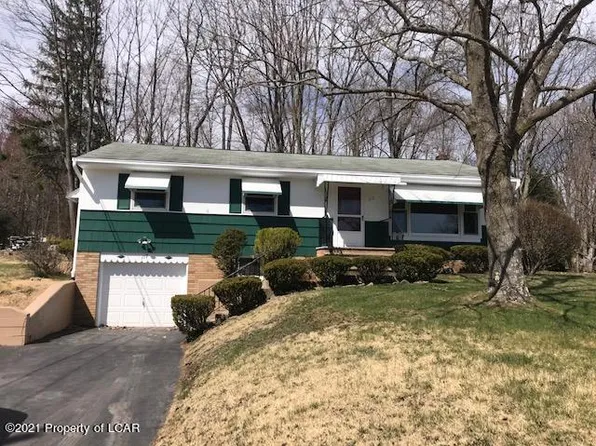 117 Nuangola Rd, Mountain Top, PA 18707