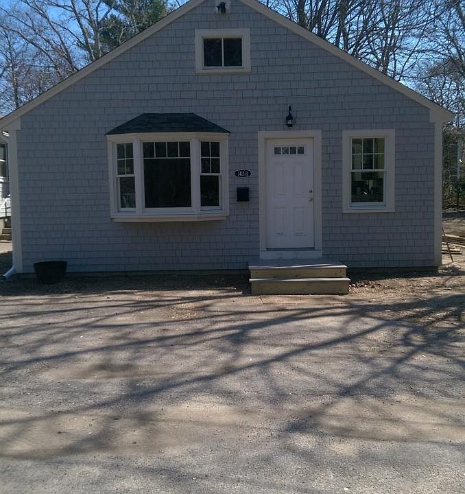 Front of Cottage B