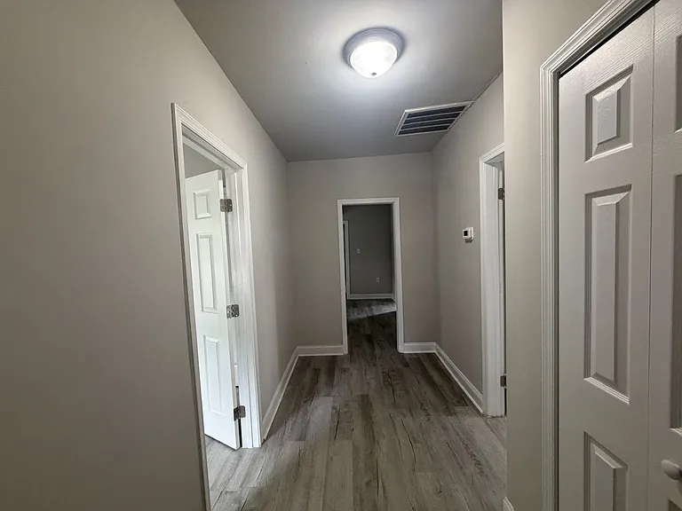 2208 Keswick Ave — Photo 3