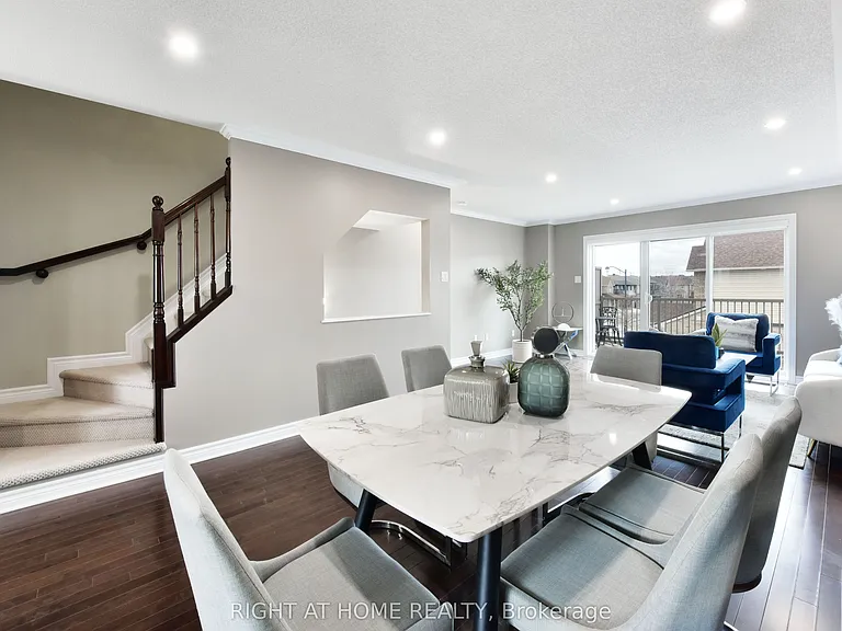 520 Silvertip Ln — Photo 15
