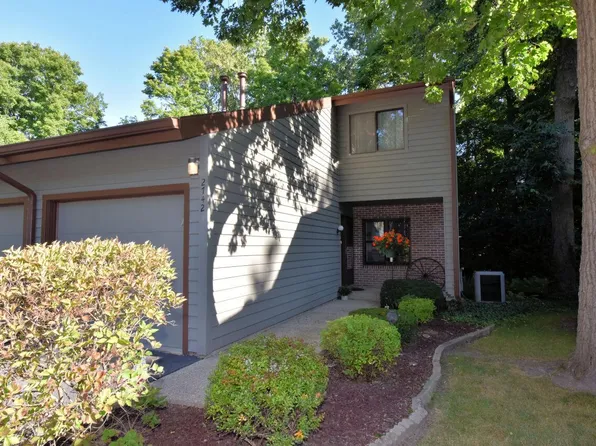 2742 Old Mill DRIVE, Racine, WI 53405