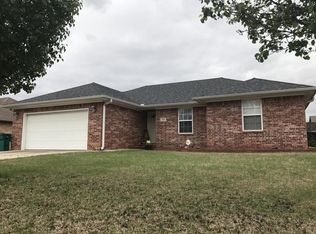 204 Ashbrook Ln, Russellville, AR 72802