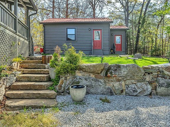 3rd image of 1841 Laurel Lake Dr