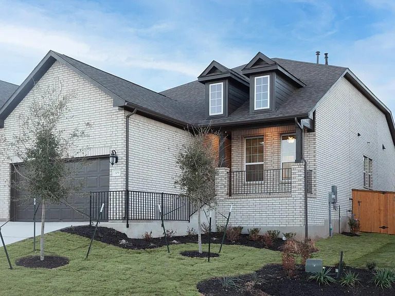 309 Barton Oak Trl — Photo 1
