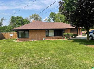 1811 W 14th St, Sioux City, IA 51103