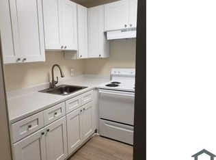 146 Canterbury Dr #F, West Palm Beach, FL 33407