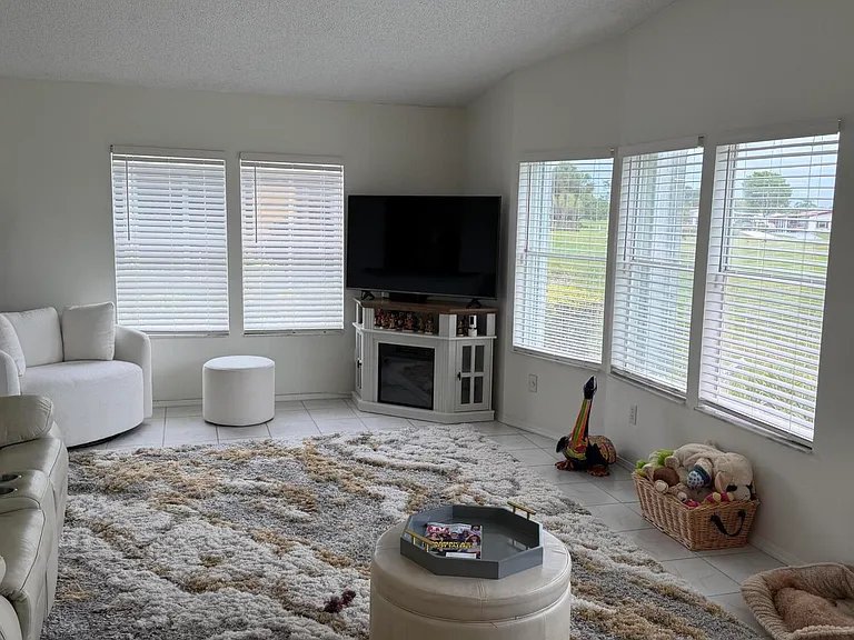 3416 Feriwinkle Ct — Photo 5