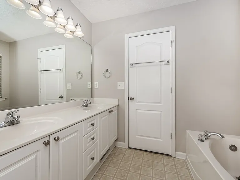 4032 Pineorchard Pl — Photo 11