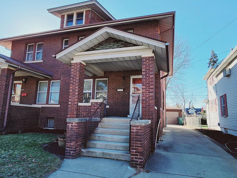 1st image of 22303 Park St