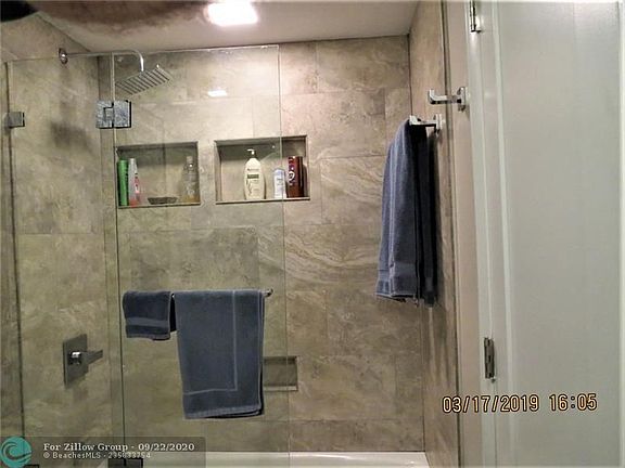 5th image of 3051 S Palm Aire Dr APT 409