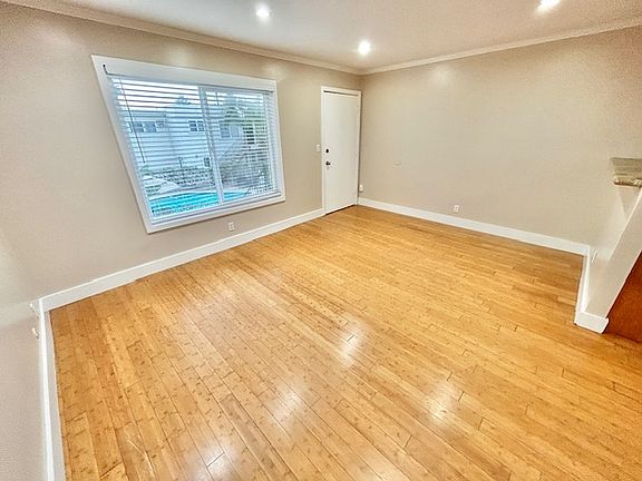3rd image of 4050 Swift Ave #22