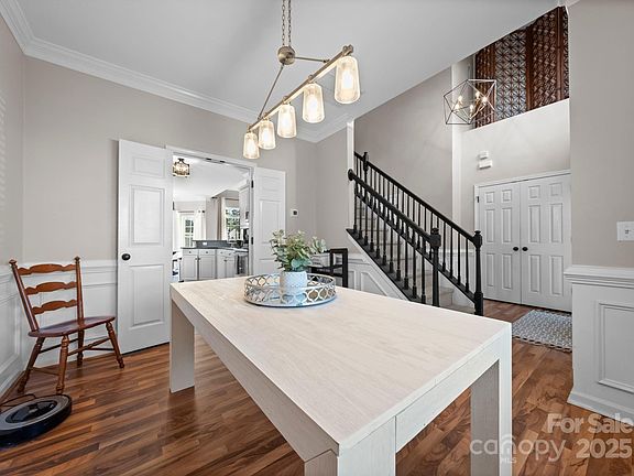 4th image of 7554 Sedgebrook Dr W