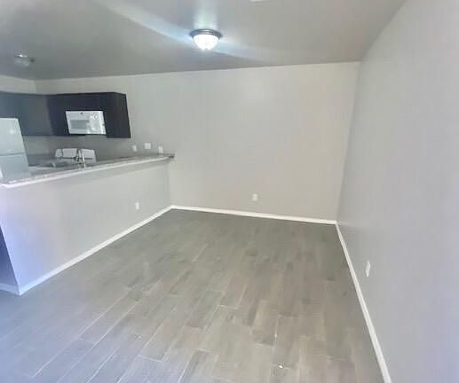 5th image of 8570 Comet St #B