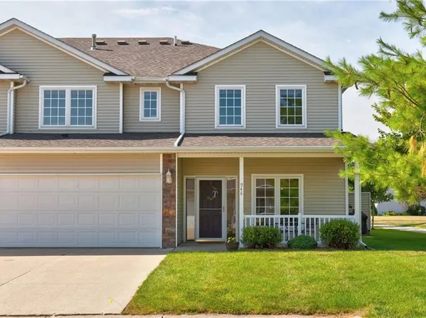 946 Red Hawk Way SE, Altoona, IA 50009