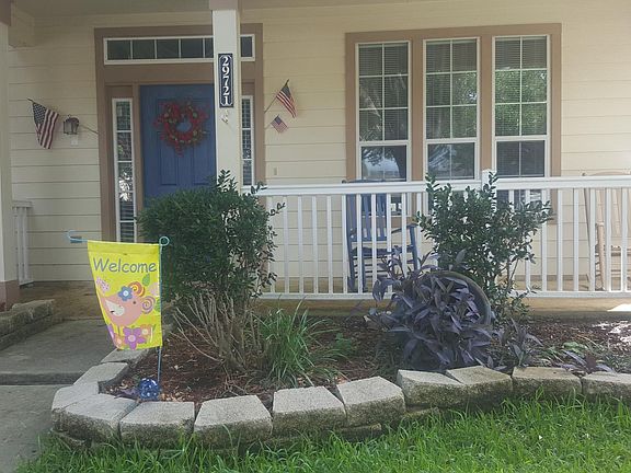 Beautiful Front Porch * Friendly Neighbors, family atmospheres, Kids playground. * Close to amenities & expressways. Local landlord.