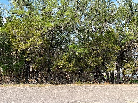 2nd image of 21212 Santa Rosa Ave