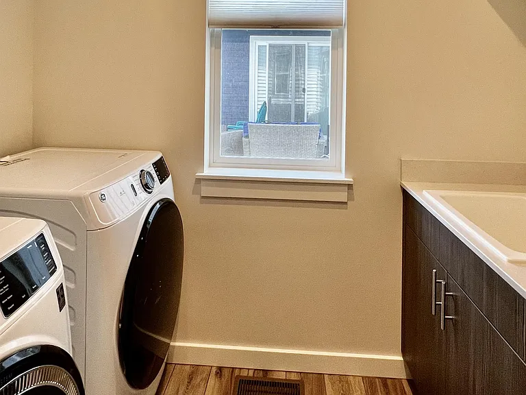 5526 Leiden Ln — Photo 20