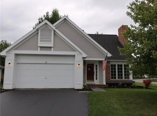 15 Old Settlers Dr, Pittsford, NY 14534