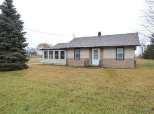 240 N Coy Rd, Oregon, OH 43616