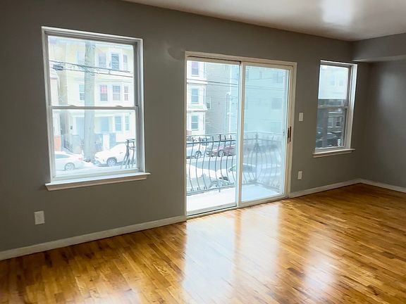 5th image of 803-805 S 14th St Floor 3