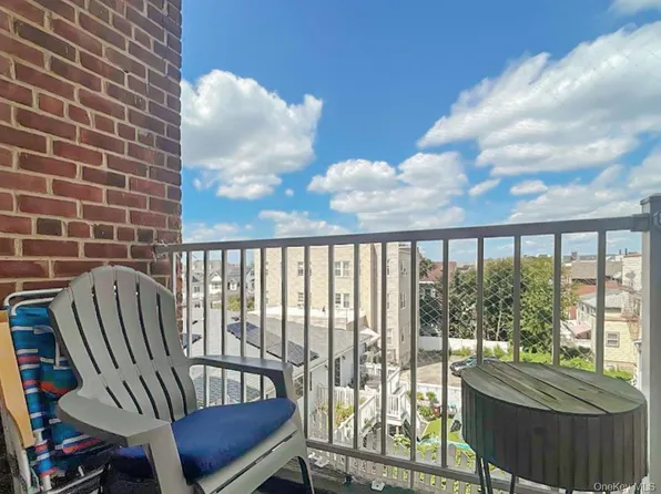 130 Beach 121st Street #3B, Rockaway Park, NY 11694