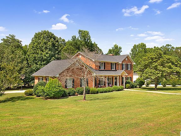 3rd image of 4615 Amberwood Dr