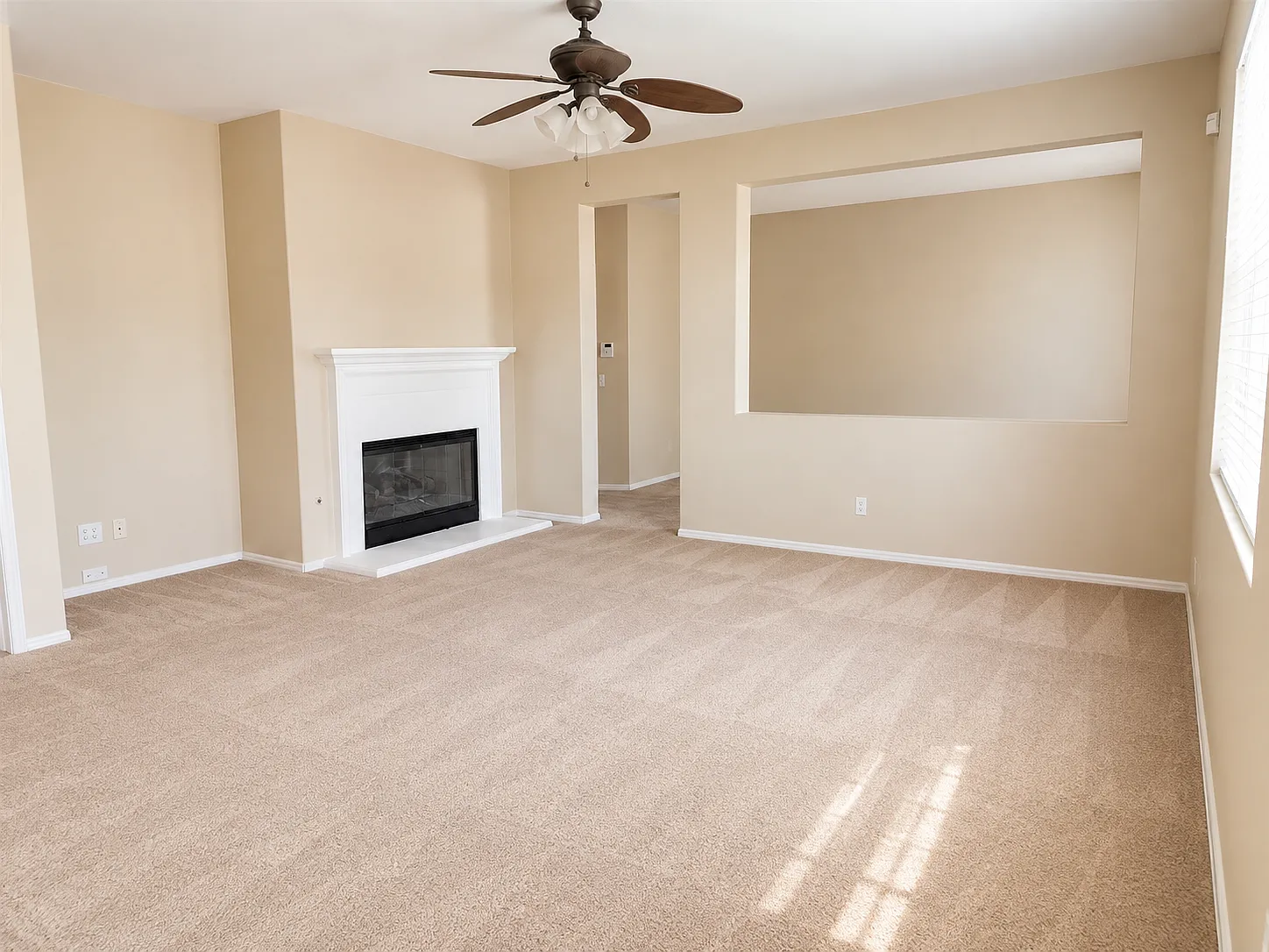 3019 W Newgrove St — Photo 2
