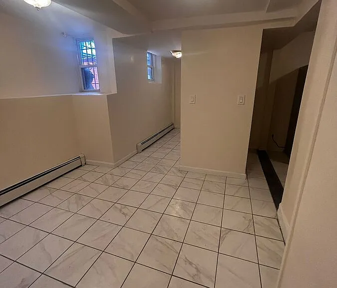 149 Waverly St — Photo 3